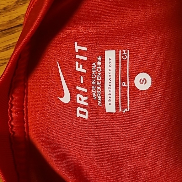 Nike 365/347 Athletic Shirt  - Boys Small - Picture 5 of 7